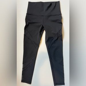 Lululemon girls' black leggings with mesh details, high rise, size 14, EUC